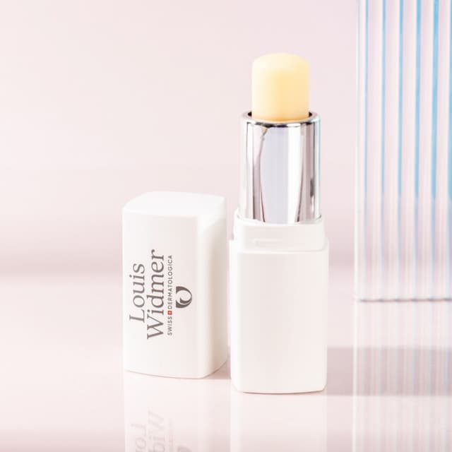 7611480014383 Styled Photo 2