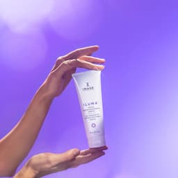 819984016415 Styled Photo 3