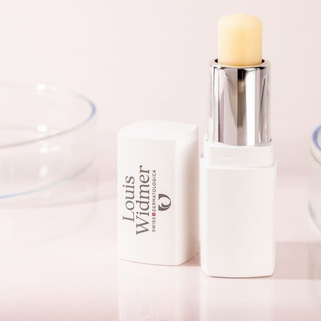 7611480014383 Styled Photo 3