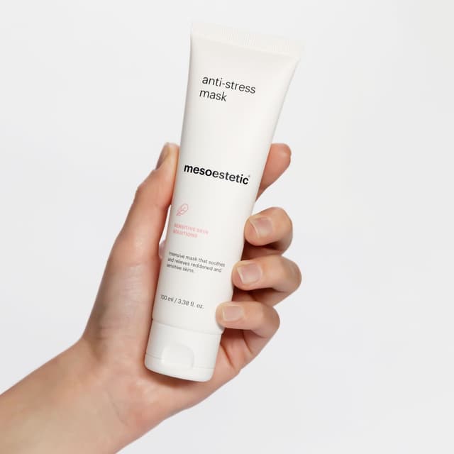 8436024750386 Styled Photo 3