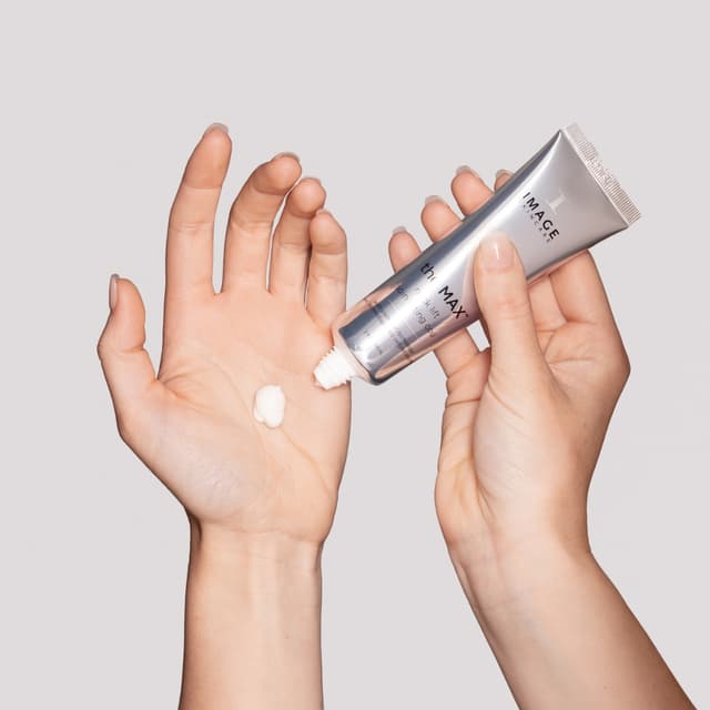 819984012585 Styled Photo 2