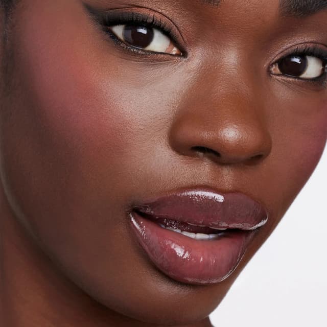 670959117335 Styled Photo 1